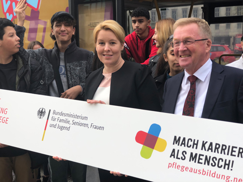 Bundesgesundheitsministerin Franziska Giffey startete bundesweite Ausbildungsoffensive 